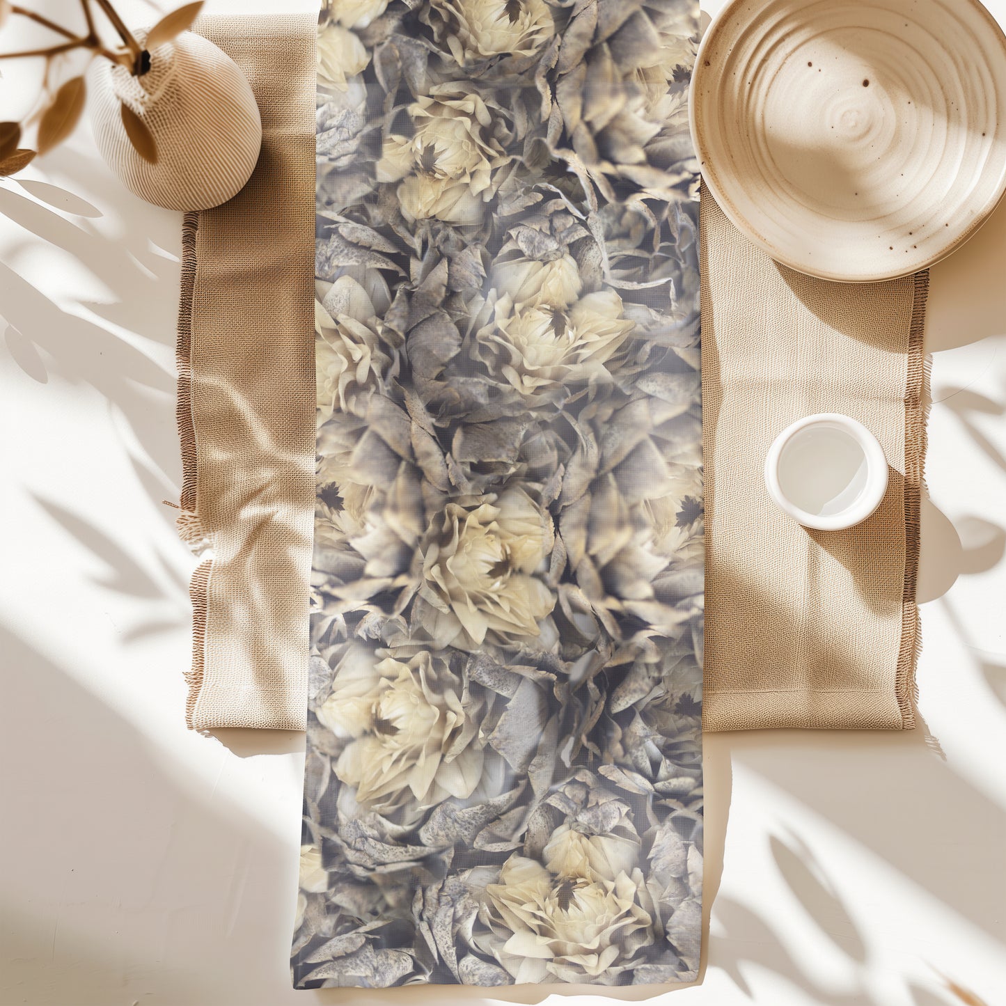 Garden Glory Artichoke Table Runner