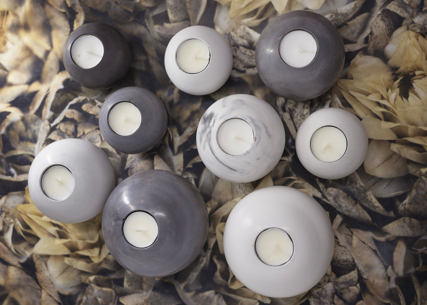 Ash White Round Concrete Tealight Holder