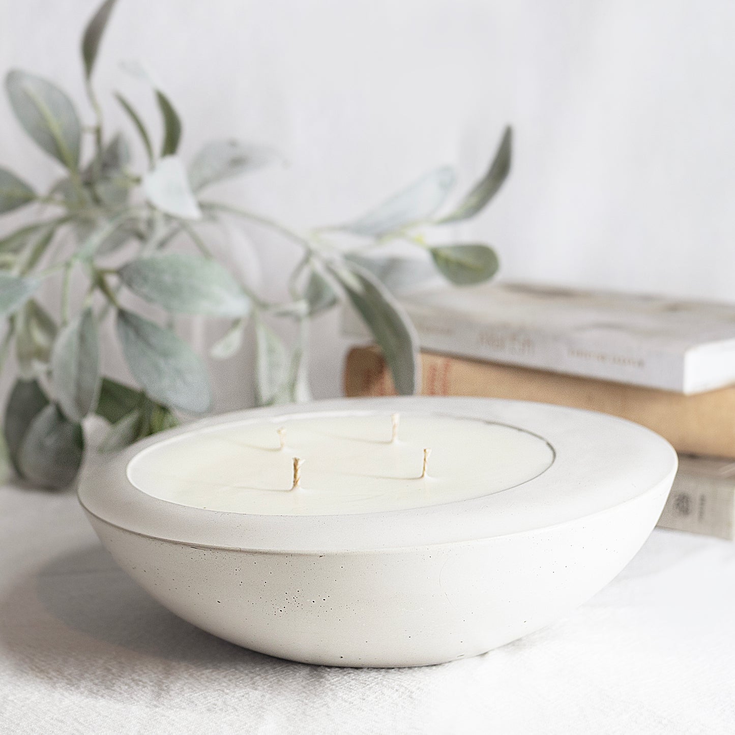 Ash White Oval Concrete Candle